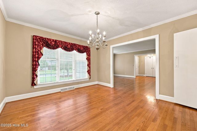1909 York Street, Kinston, NC 28504