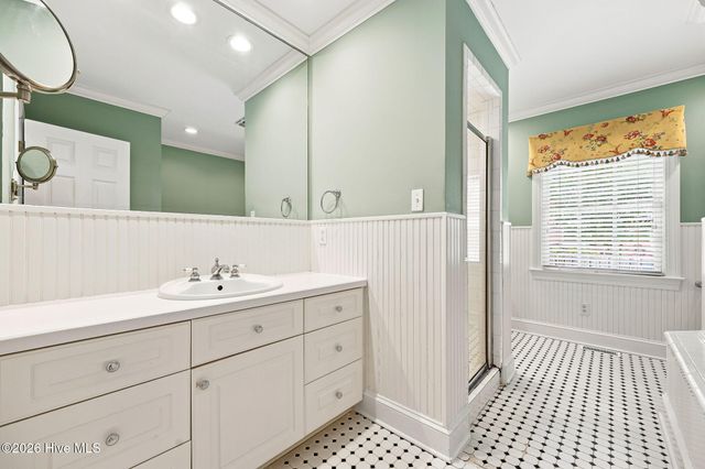 1909 York Street, Kinston, NC 28504