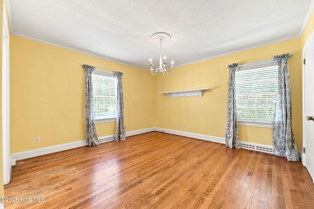 1909 York Street, Kinston, NC 28504