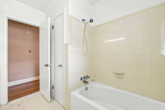 1909 York Street, Kinston, NC 28504