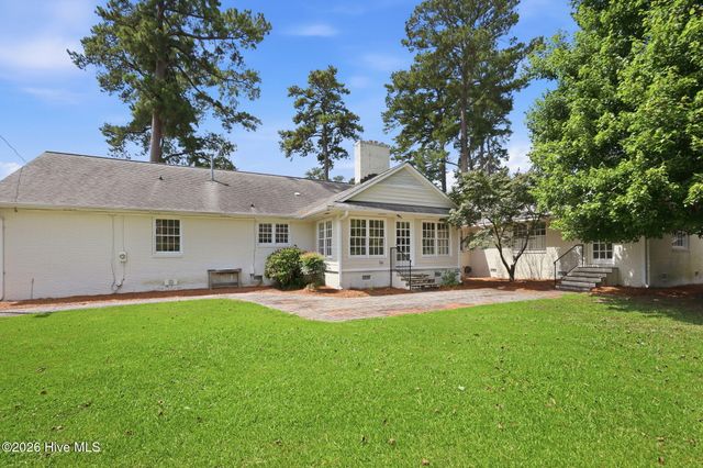1909 York Street, Kinston, NC 28504