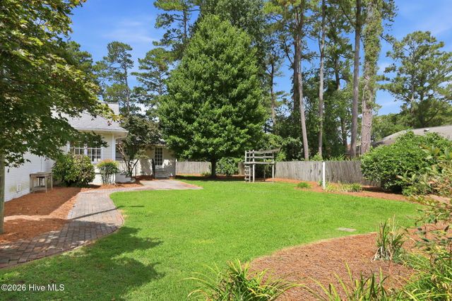 1909 York Street, Kinston, NC 28504