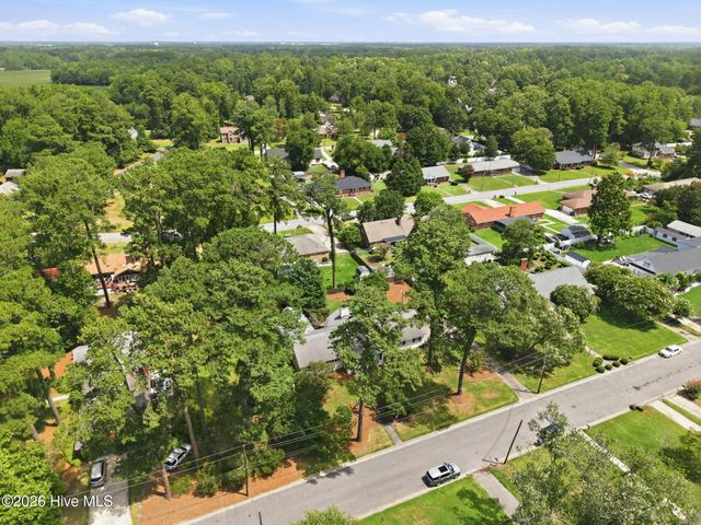 1909 York Street, Kinston, NC 28504