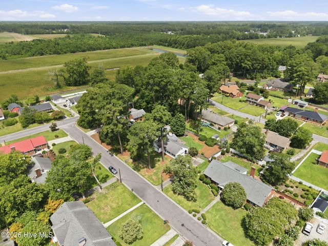 1909 York Street, Kinston, NC 28504