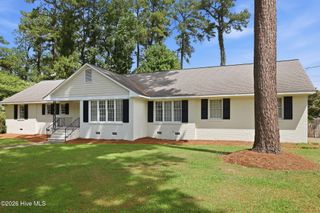 1909 York Street, Kinston, NC 28504