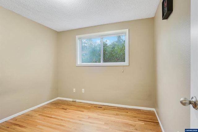 390 NW Conifer Bl, Corvallis, OR 97330