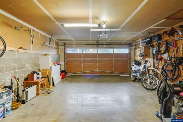 390 NW Conifer Bl, Corvallis, OR 97330