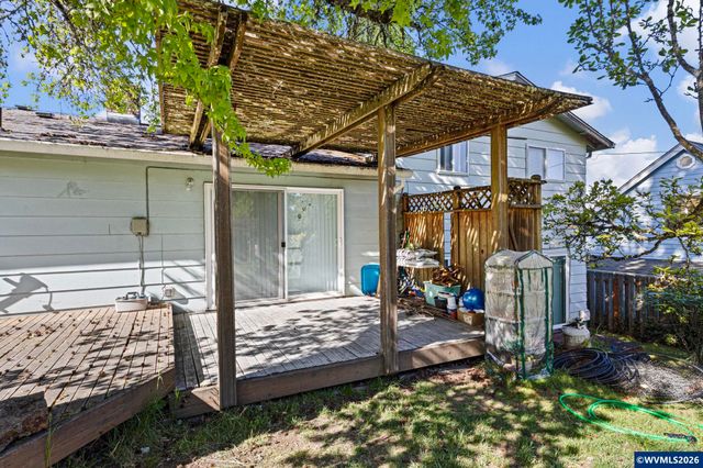 390 NW Conifer Bl, Corvallis, OR 97330