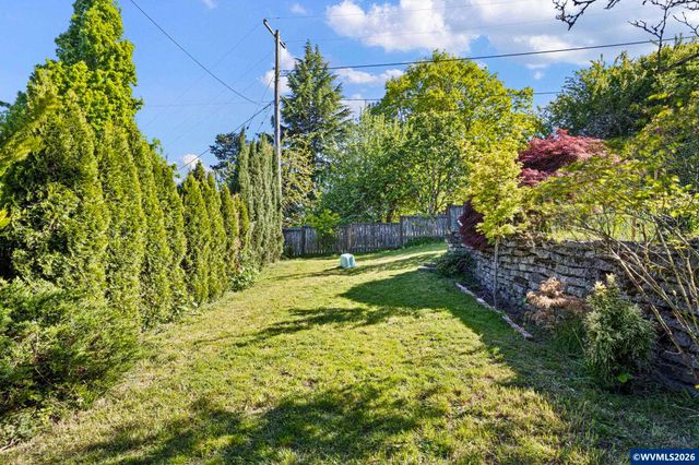 390 NW Conifer Bl, Corvallis, OR 97330