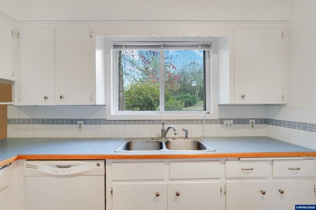 390 NW Conifer Bl, Corvallis, OR 97330