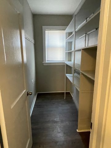 7704 S Carpenter Street, Chicago, IL 60620