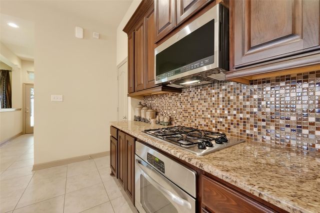 7118 Argonne Trail, Sugar Land, TX 77479