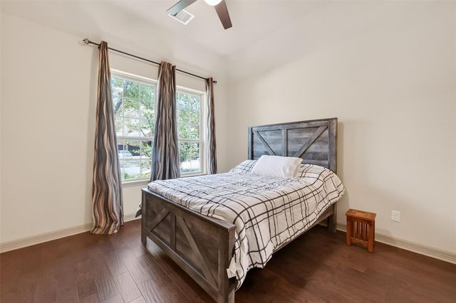 7118 Argonne Trail, Sugar Land, TX 77479