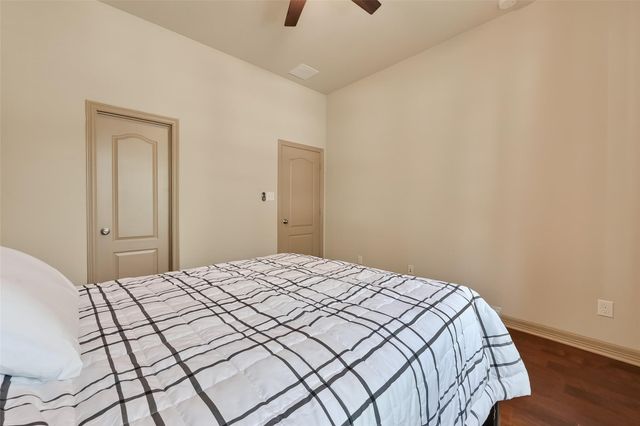 7118 Argonne Trail, Sugar Land, TX 77479