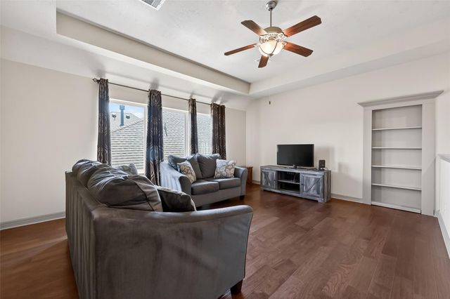 7118 Argonne Trail, Sugar Land, TX 77479