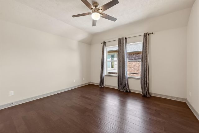 7118 Argonne Trail, Sugar Land, TX 77479