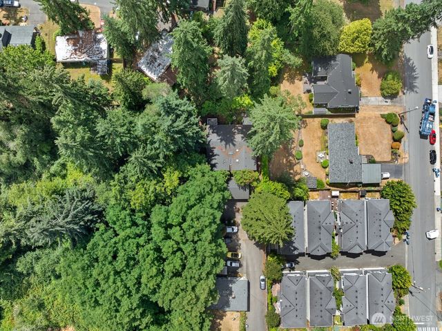 8134 212th Street SW, Edmonds, WA 98026