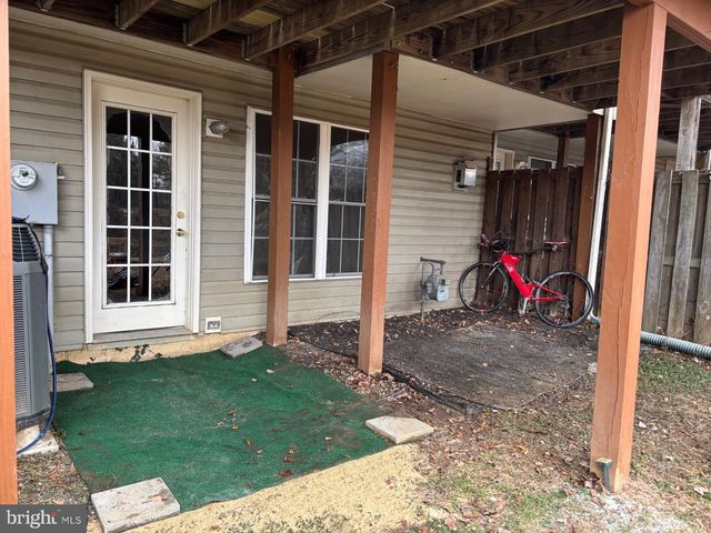 14274 MADRIGAL DR, Woodbridge, VA 22193