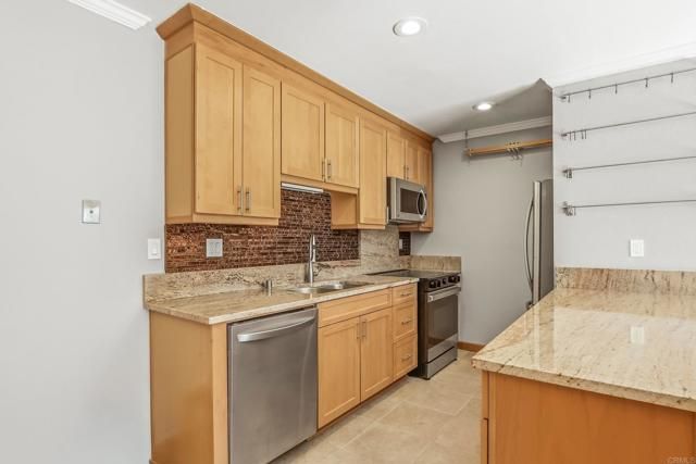 5700 Baltimore Dr 191, La Mesa, CA 91942