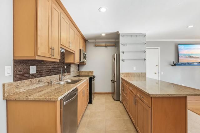 5700 Baltimore Dr 191, La Mesa, CA 91942