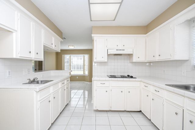 3327 Springhill Drive, Missouri City, TX 77459