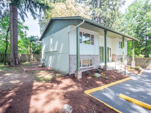 16935 Ne GLISAN St, Portland, OR 97230