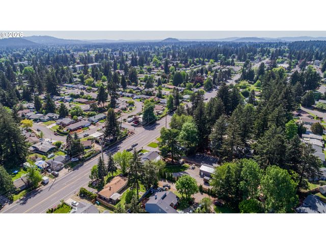 16935 Ne GLISAN St, Portland, OR 97230