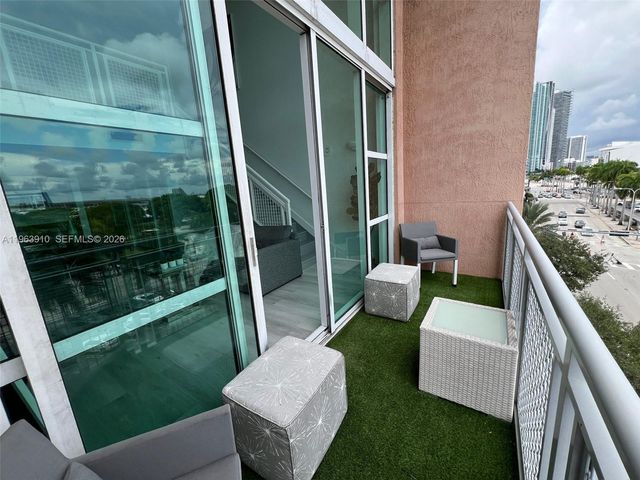253 NE 2nd St 433, Miami, FL 33132