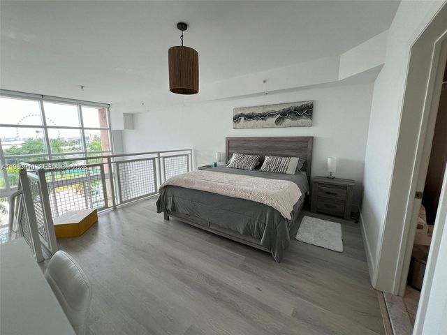 253 NE 2nd St 433, Miami, FL 33132