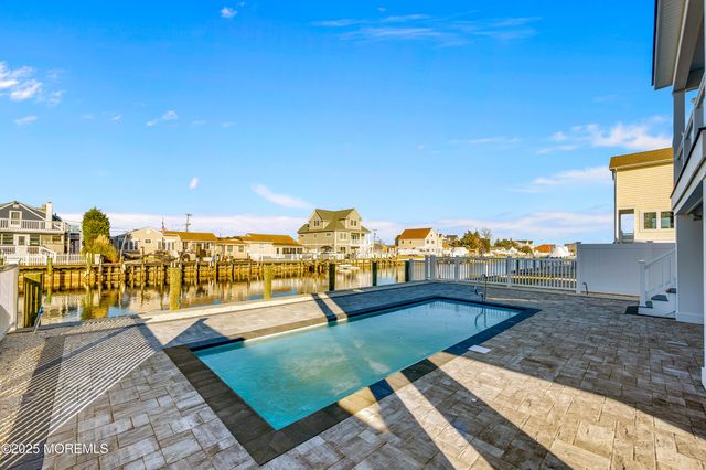 3402 Maritime Drive, Toms River, NJ 08753