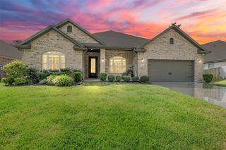 1803 Graystone Hills Drive, Conroe, TX 77304