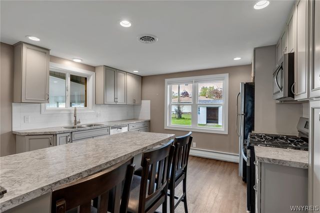 203 Lou Ann Drive, Cheektowaga, NY 14043
