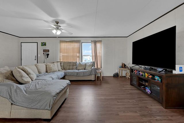 116 Road 5240, Cleveland, TX 77327