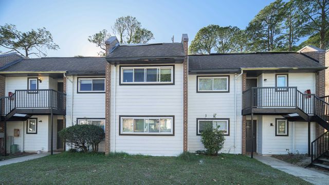 2731 S BLAIR STONE Road B19, Tallahassee, FL 32301