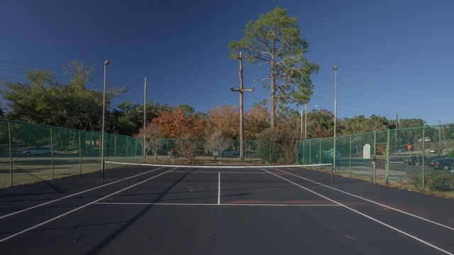 2731 S BLAIR STONE Road B19, Tallahassee, FL 32301