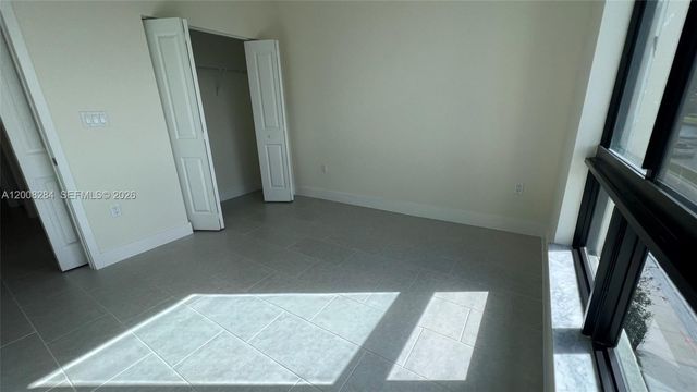 8167 NW 41st St E-307, Doral, FL 33166