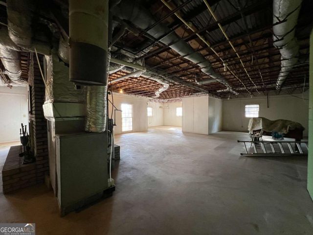 2791 Bonds Lake Road NW, Conyers, GA 30012