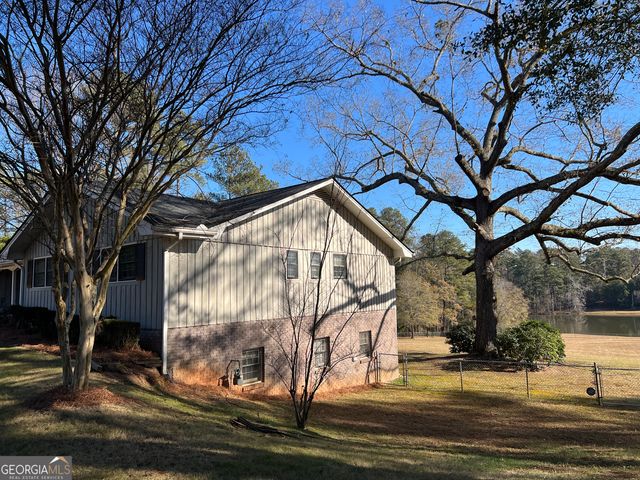 2791 Bonds Lake Road NW, Conyers, GA 30012