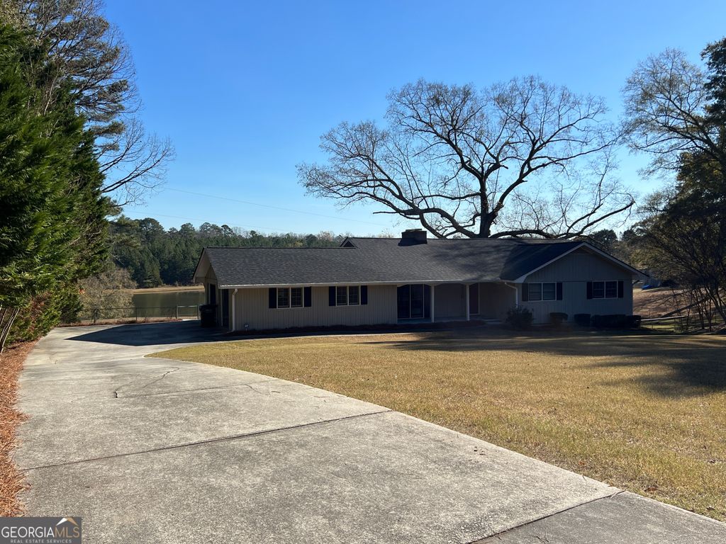 2791 Bonds Lake Road NW, Conyers, GA 30012