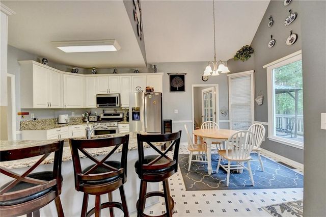 103 Brier Bend Court, Acworth, GA 30101