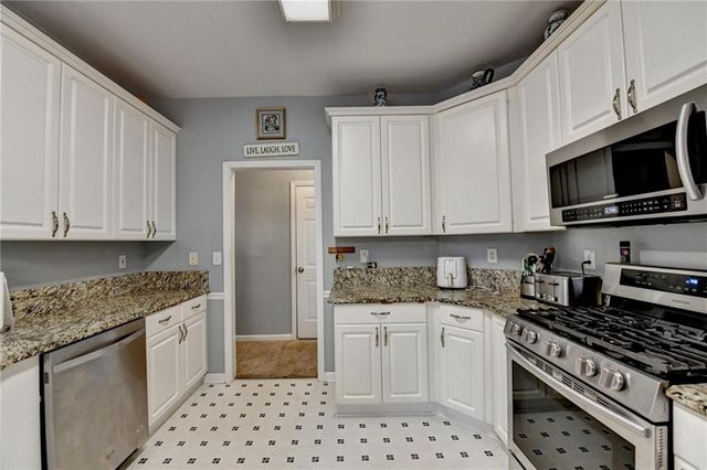 103 Brier Bend Court, Acworth, GA 30101