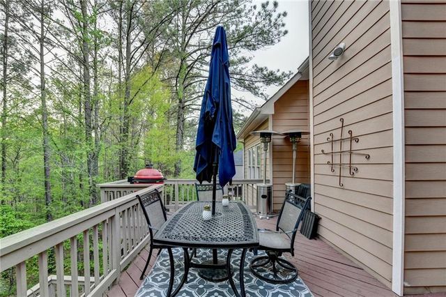 103 Brier Bend Court, Acworth, GA 30101