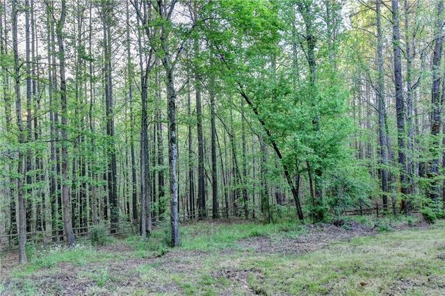 103 Brier Bend Court, Acworth, GA 30101