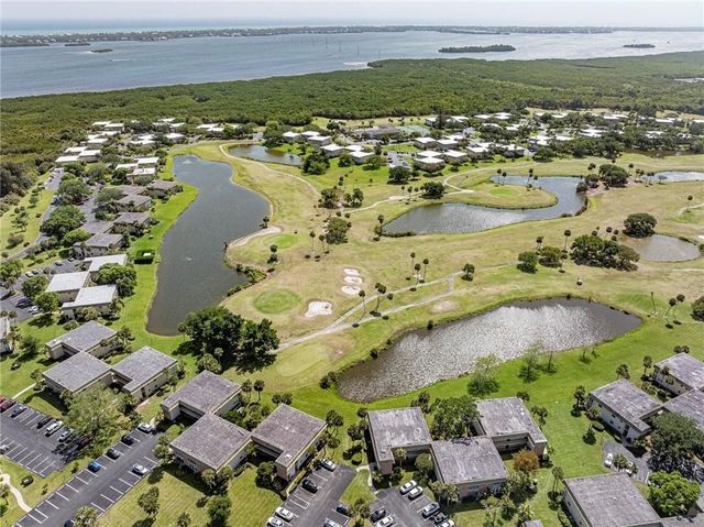 35 Vista Gardens Trail 205, Vero Beach, FL 32962