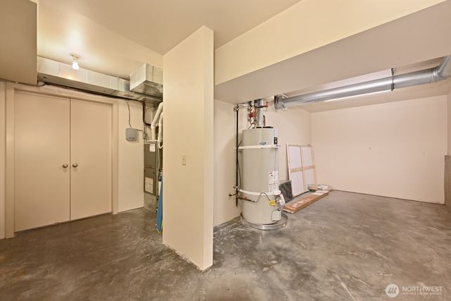 5727 33rd Avenue NE, Seattle, WA 98105