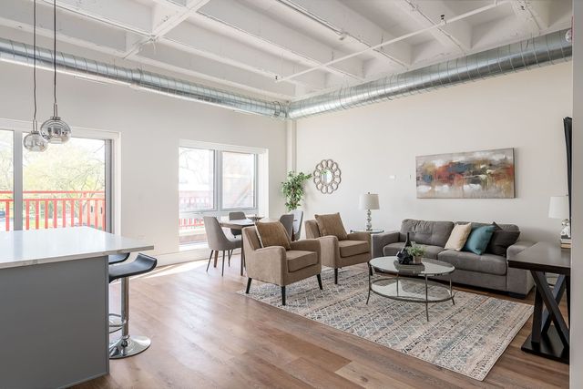 6700 W North Avenue 103, Chicago, IL 60707