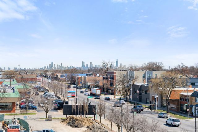 6700 W North Avenue 103, Chicago, IL 60707