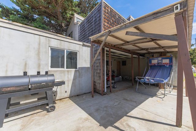 33 Portola Avenue, Monterey, CA 93940