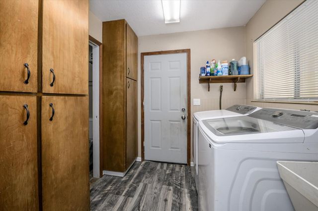 5570 Daisy Cir, Pollock Pines, CA 95726