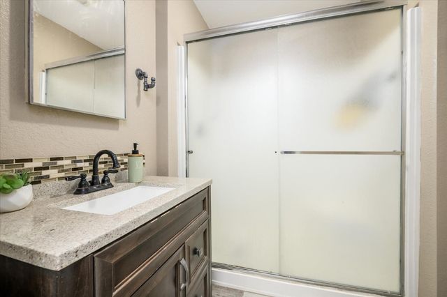 5570 Daisy Cir, Pollock Pines, CA 95726